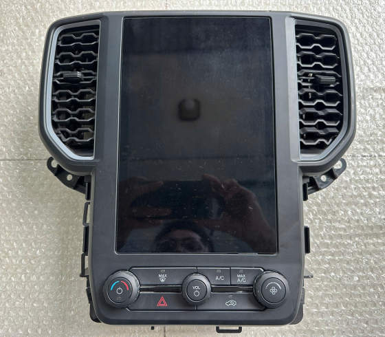 MÀN HÌNH DVD RANGER 2023 2.0 XLS